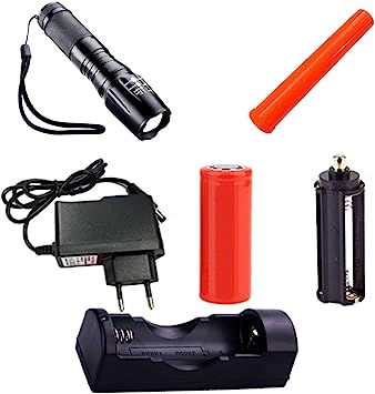 Lanterna Tática Militar X900 Recarregável Zoom.