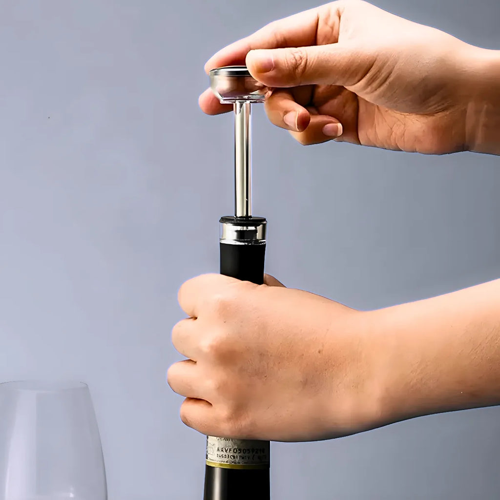 Kit Para Vinho Com Bico Aerador e Rolha Tampa a Vácuo.